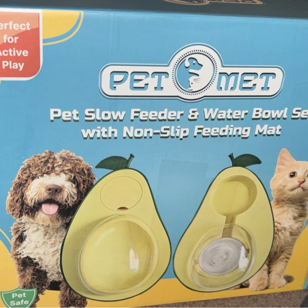 Pet Cat Dual Feeding Bowl in Green and Cream - Brand Unspecified